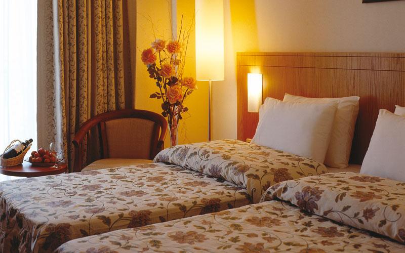 VICTORIA CLUB RESORT HOTEL