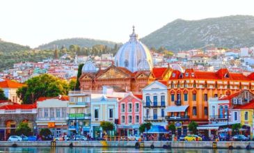 Midilli Adası Tatil Paketi (Feribot Bileti ve Blue Sea Hotel 2 Gece Konaklama)