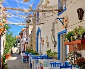 Alaçatı Ot Festivali ve Çeşme Turu