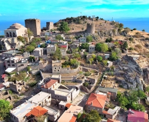 Bahar Özel; Ayvalık, Cunda Adası, Çanakkale Şehitlik Turu