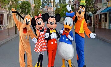 İzmir Hareketli Paris, Disneyland Eğlence Turu