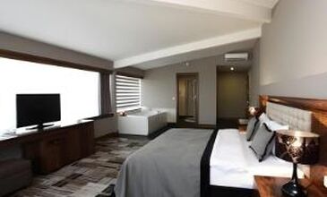 Yılbaşı Özel Bursa & Uludağ 4*Tiara Termal Otel (1 Gece Konaklama Limitsiz İçkili)