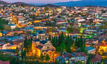 İzmir'den Vizesiz Uçakla Batum Tiflis Kars Turu